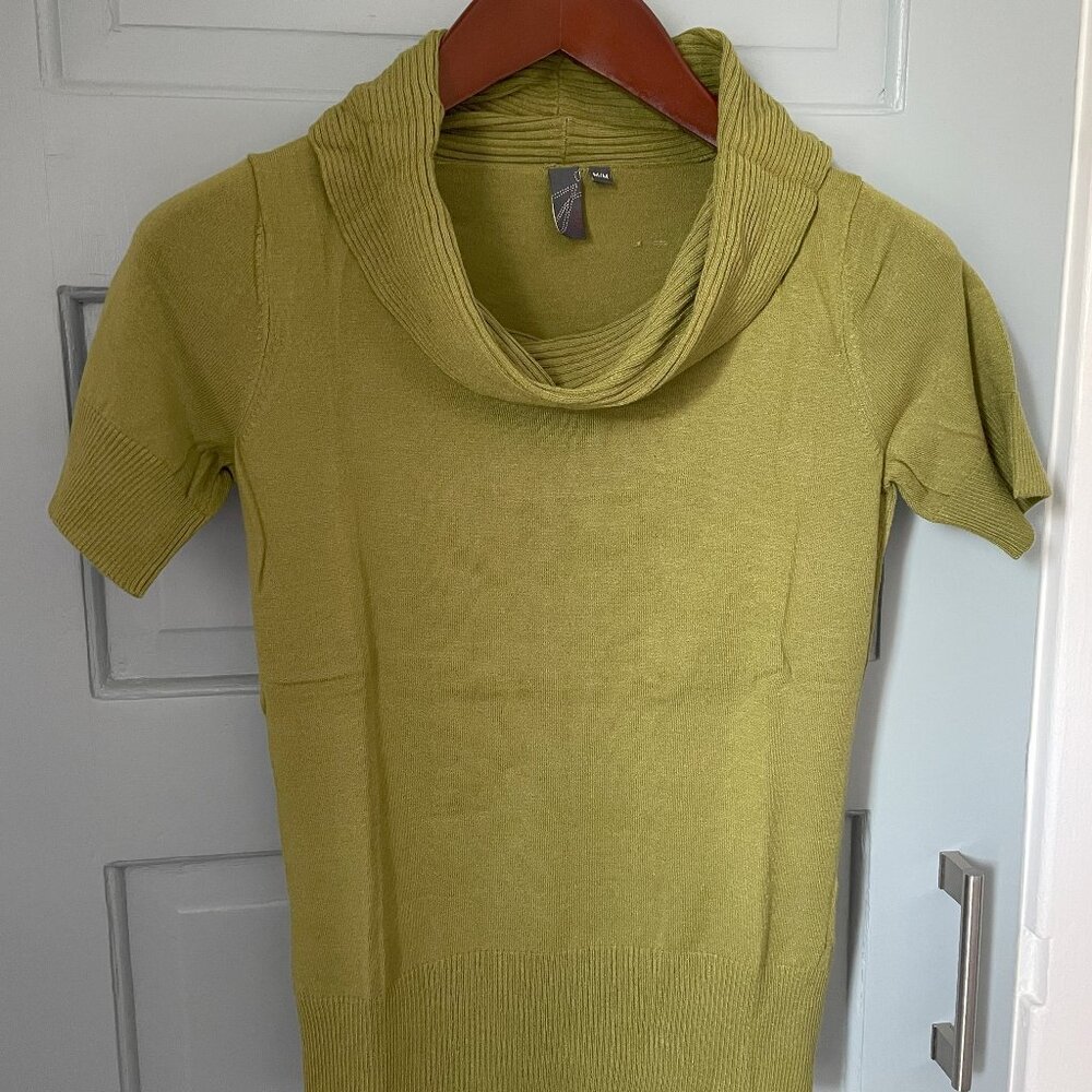 Jana Cowl neck Top Short sleeve Size M